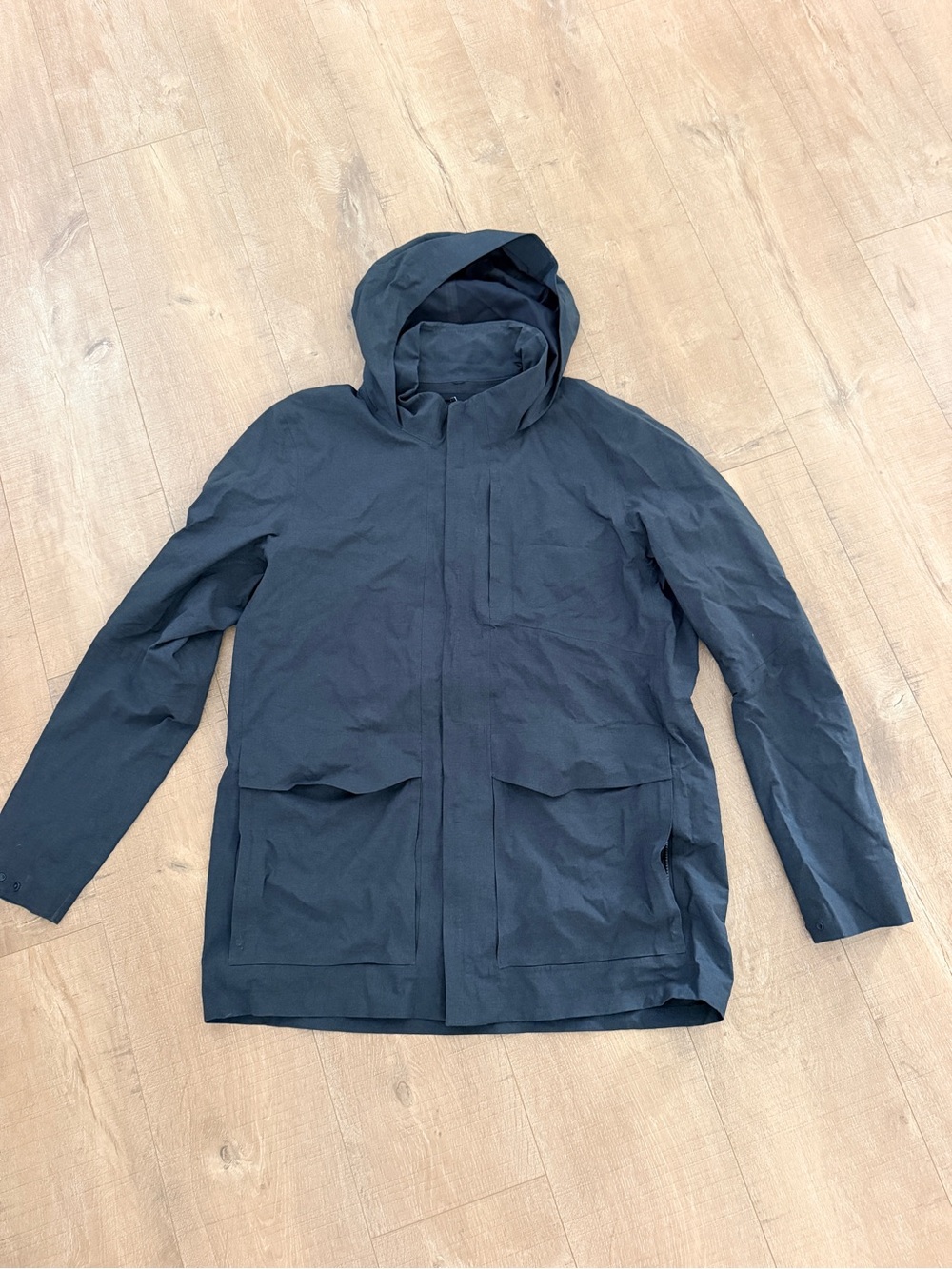 lululemon athletica Men's Hooded Rain Jacket - Black